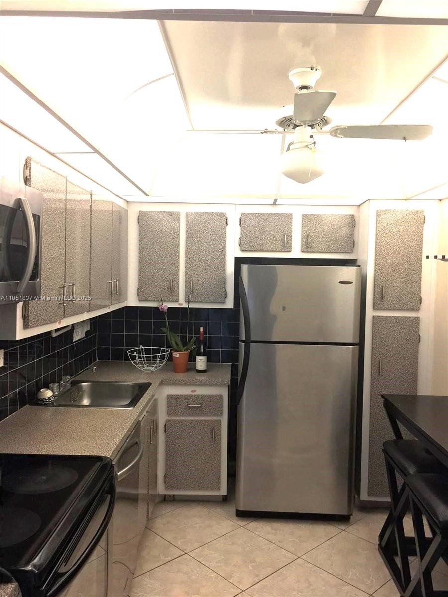 Property photo # 6