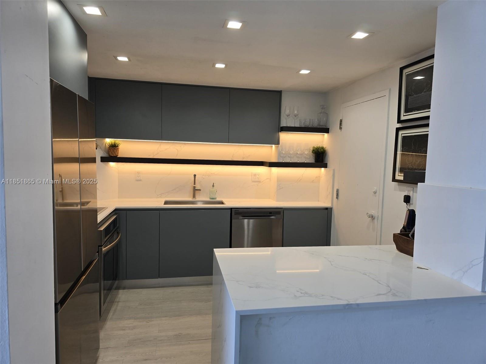 Property photo # 0