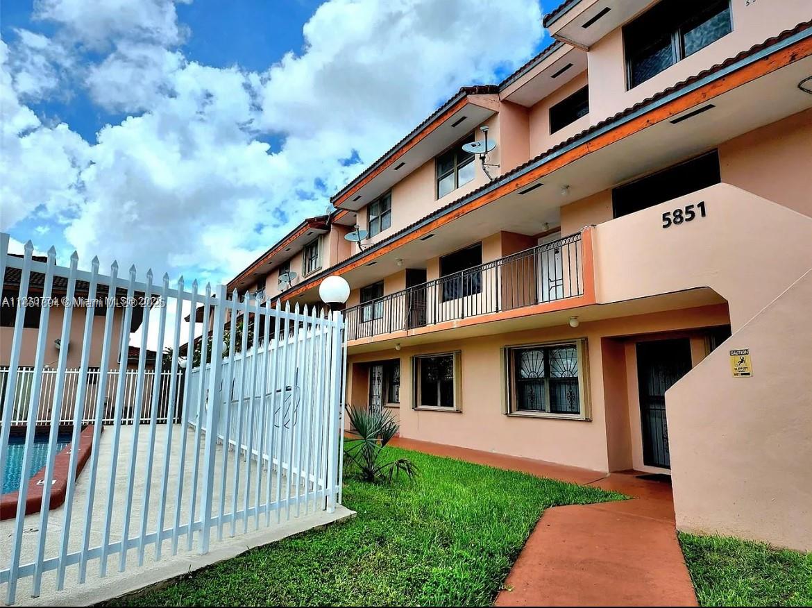 Property photo # 0