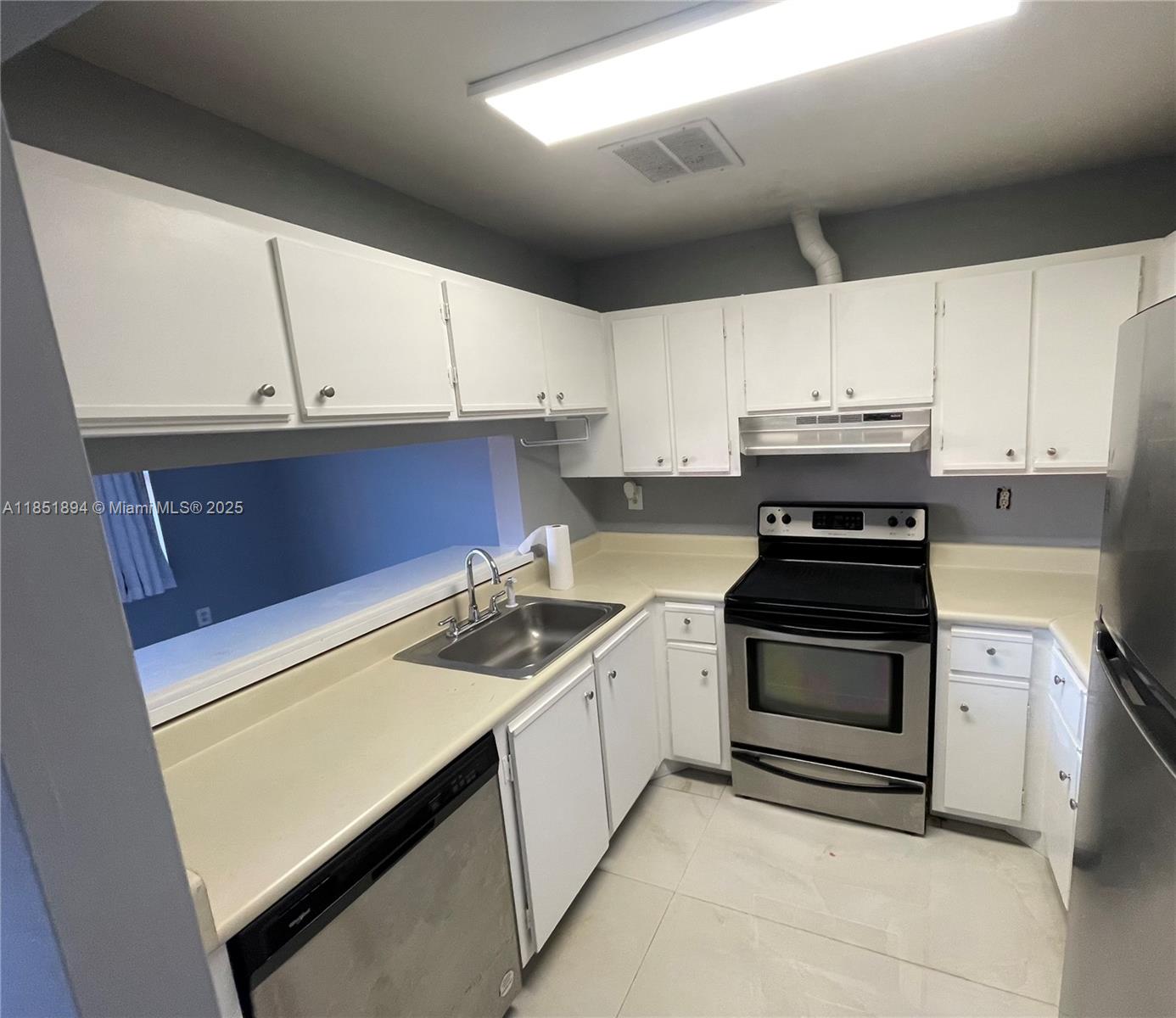Property photo # 4