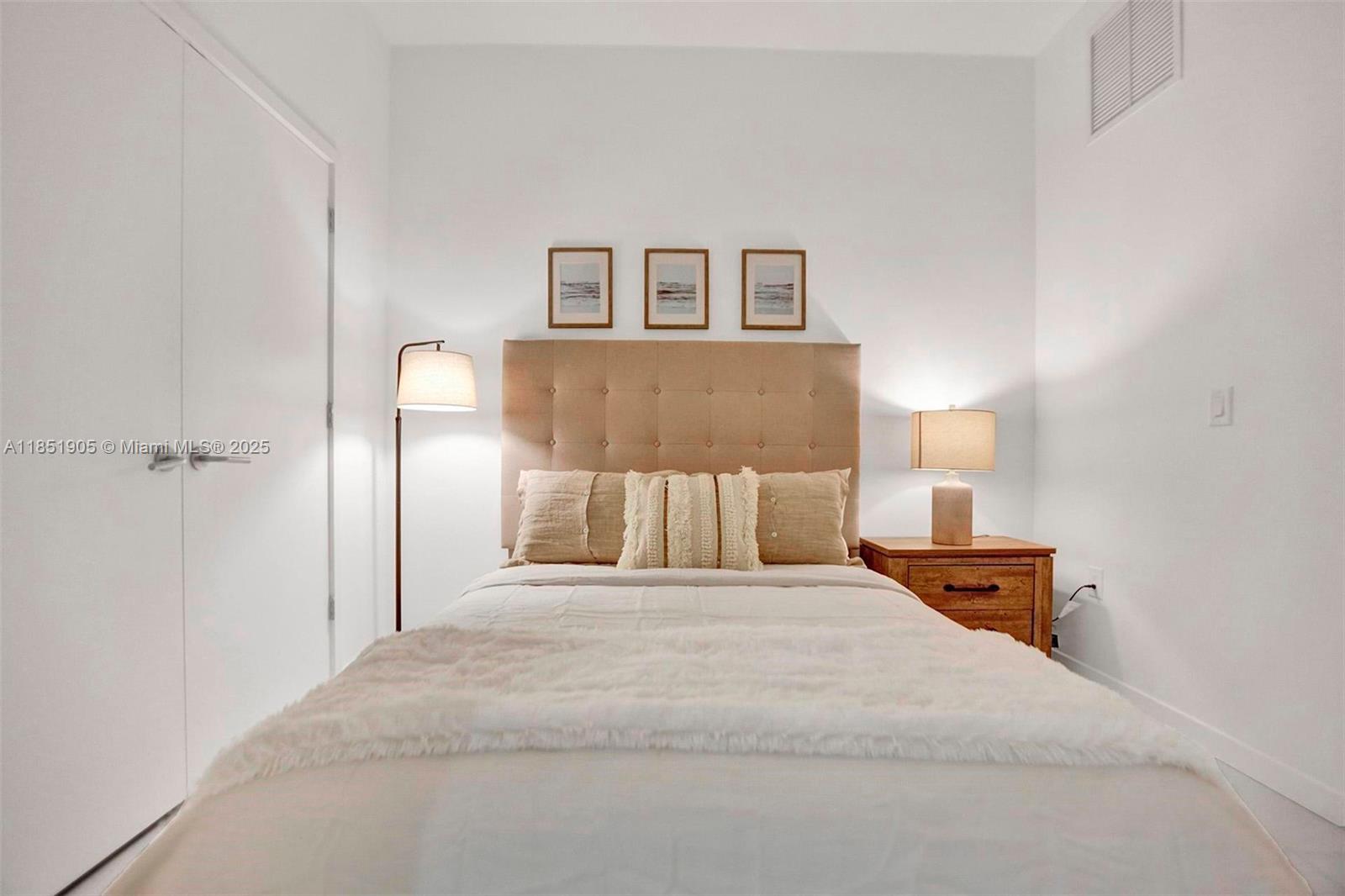 851 NE 1st Ave #1004, Miami FL 33132