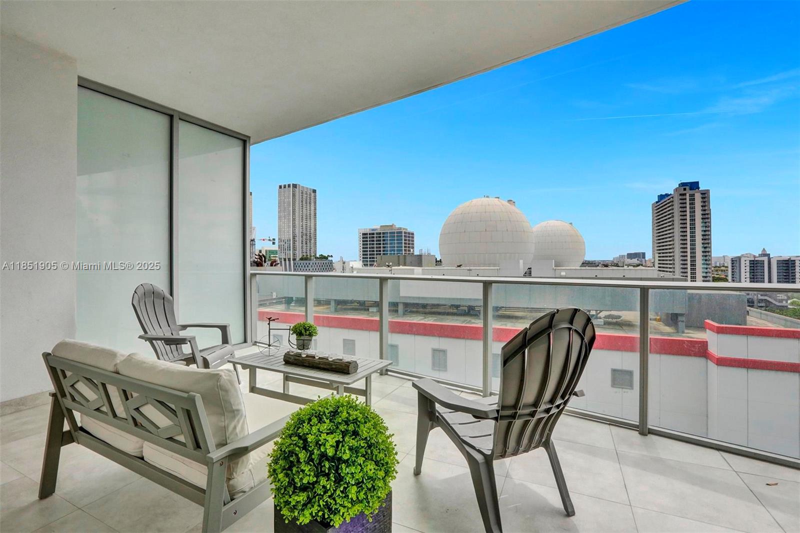 851 NE 1st Ave #1004, Miami FL 33132