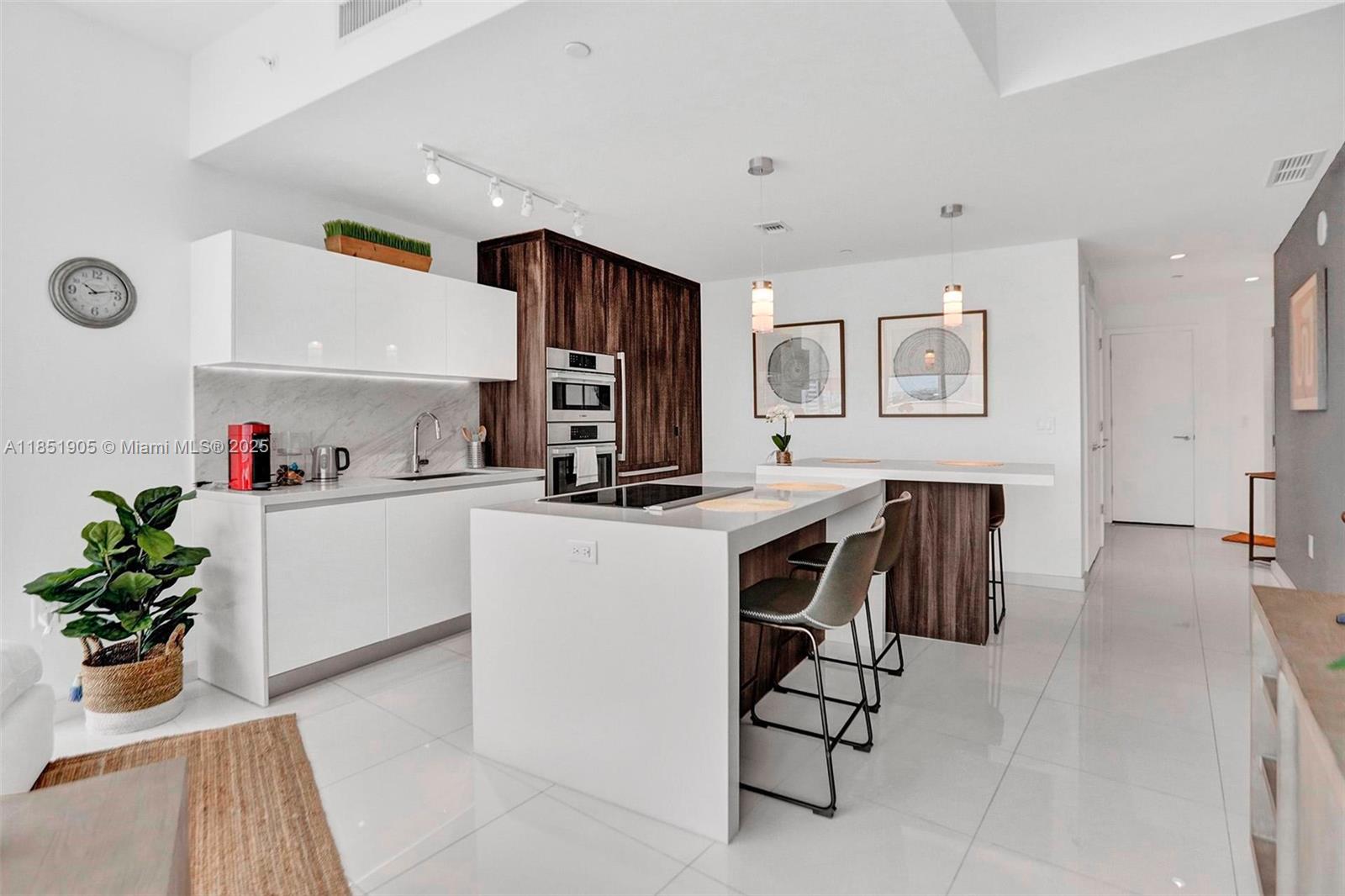 851 NE 1st Ave #1004, Miami FL 33132