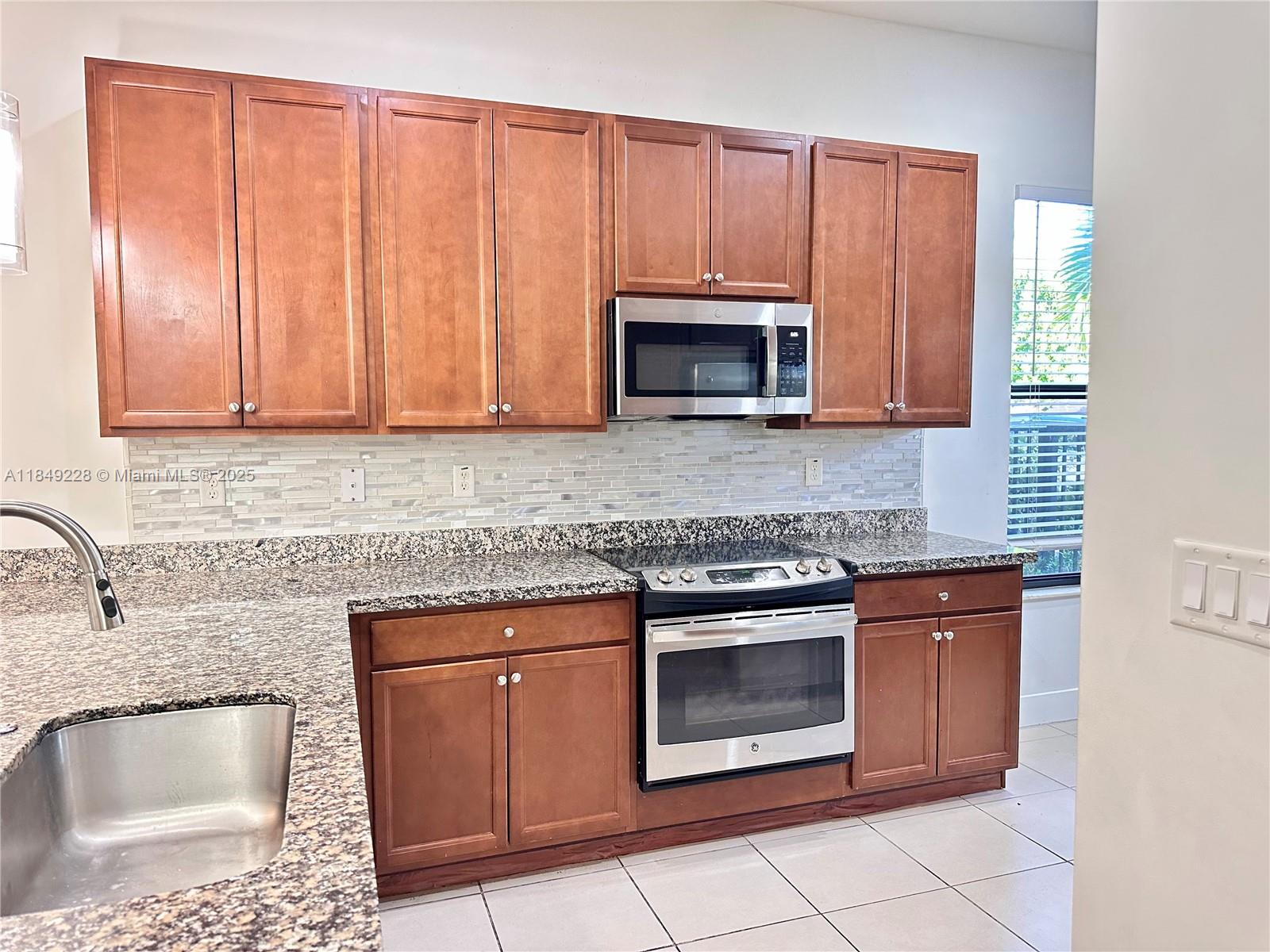 Property photo # 8