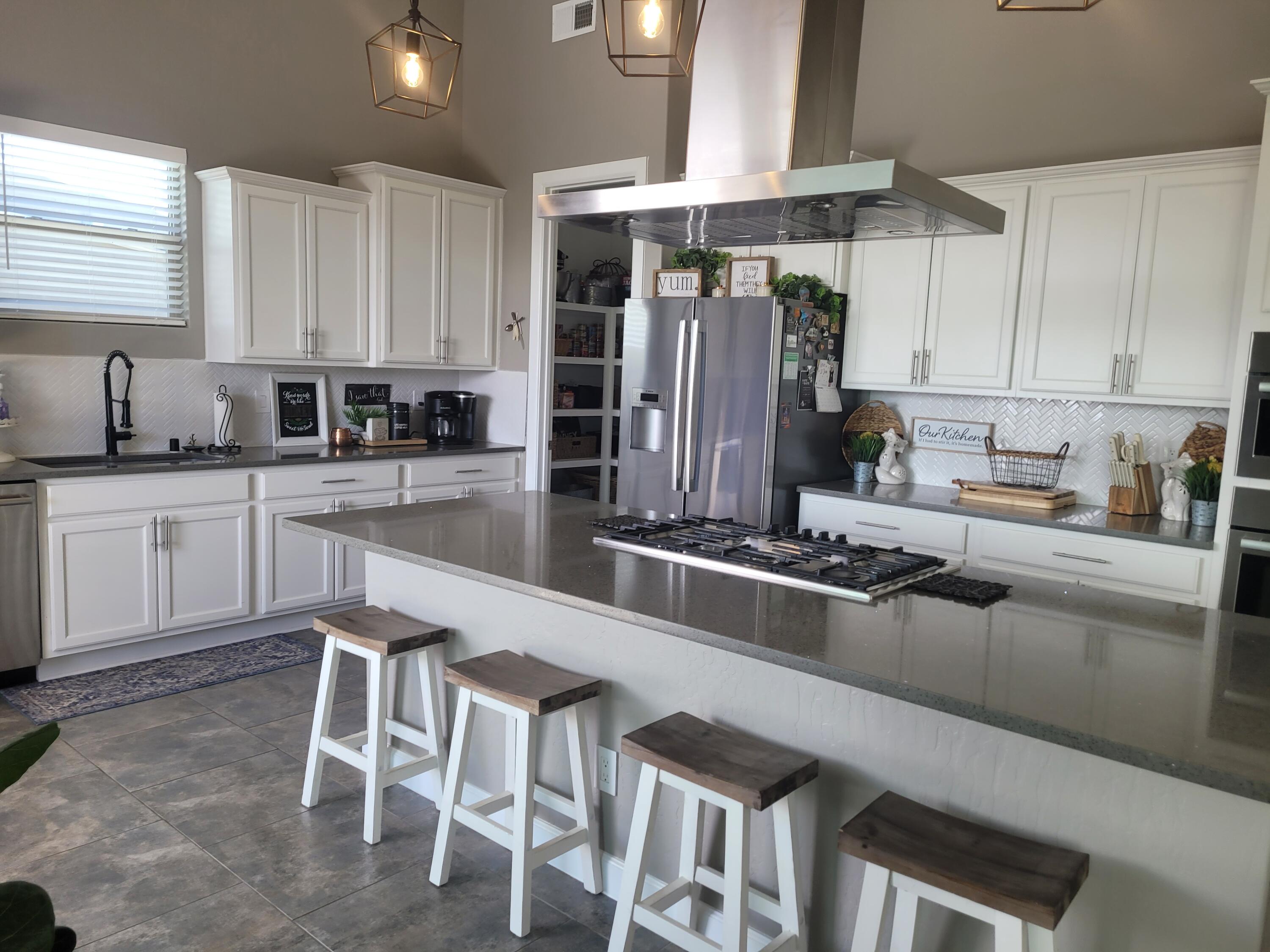 1690 CAMINO CANTERA SW 