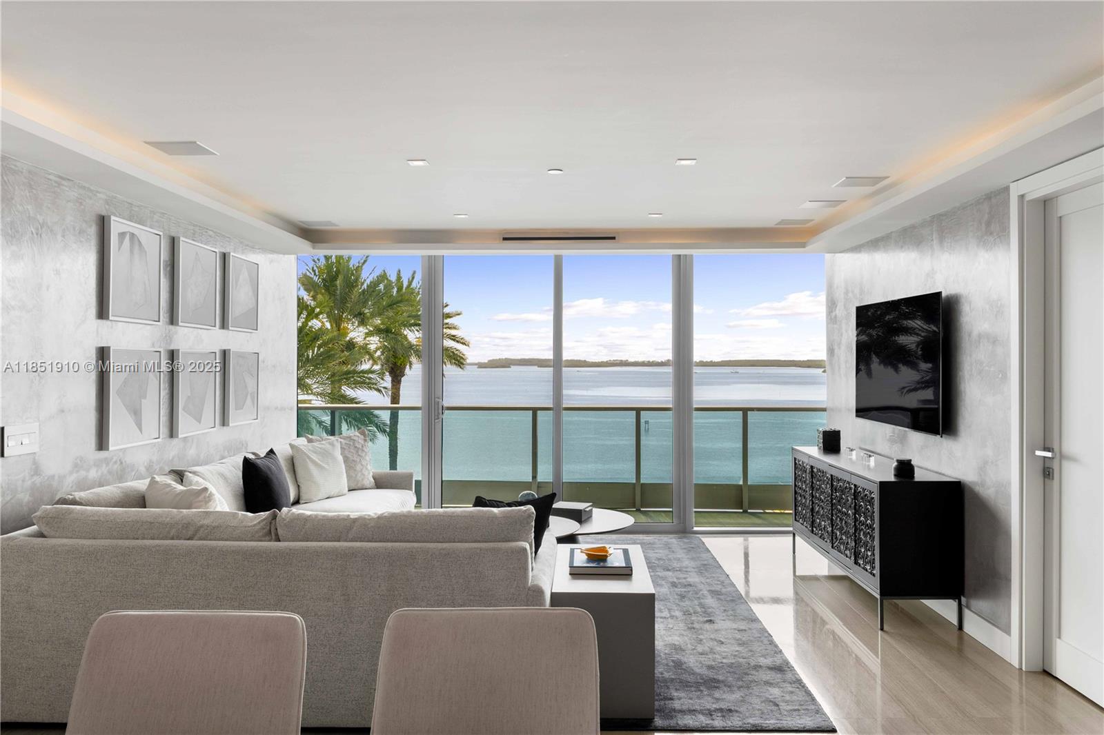 1331 Brickell Bay Dr #909, Miami FL 33131