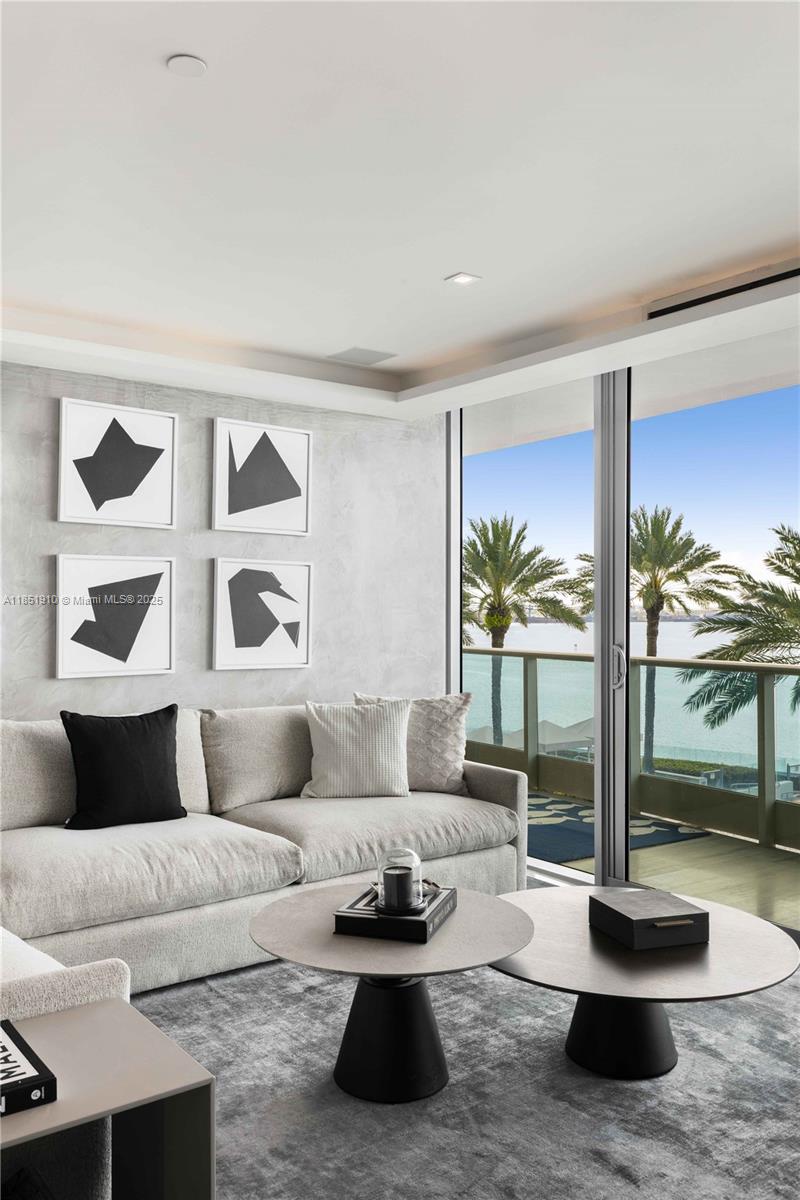 1331 Brickell Bay Dr #909, Miami FL 33131