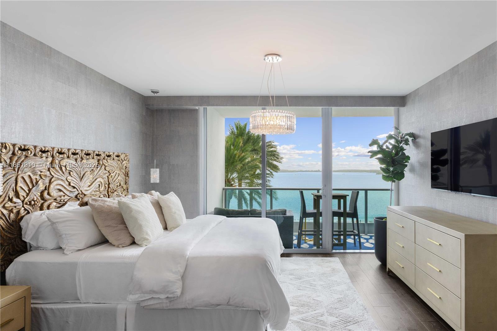 1331 Brickell Bay Dr #909, Miami FL 33131