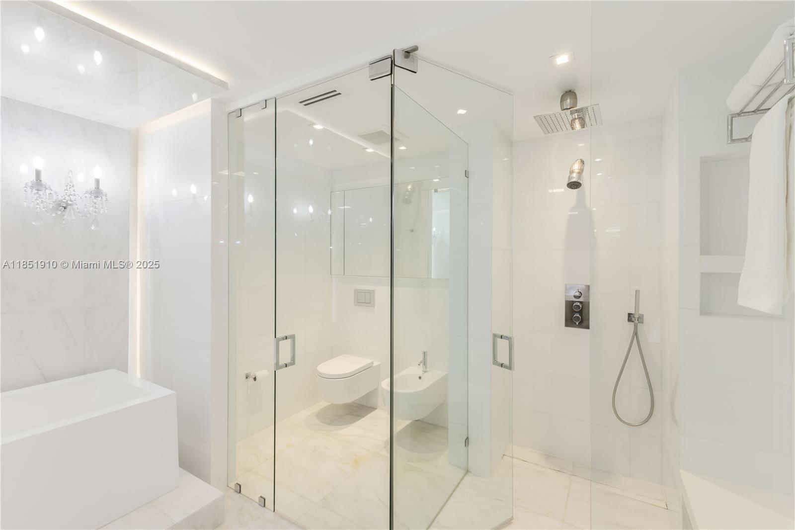 1331 Brickell Bay Dr #909, Miami FL 33131