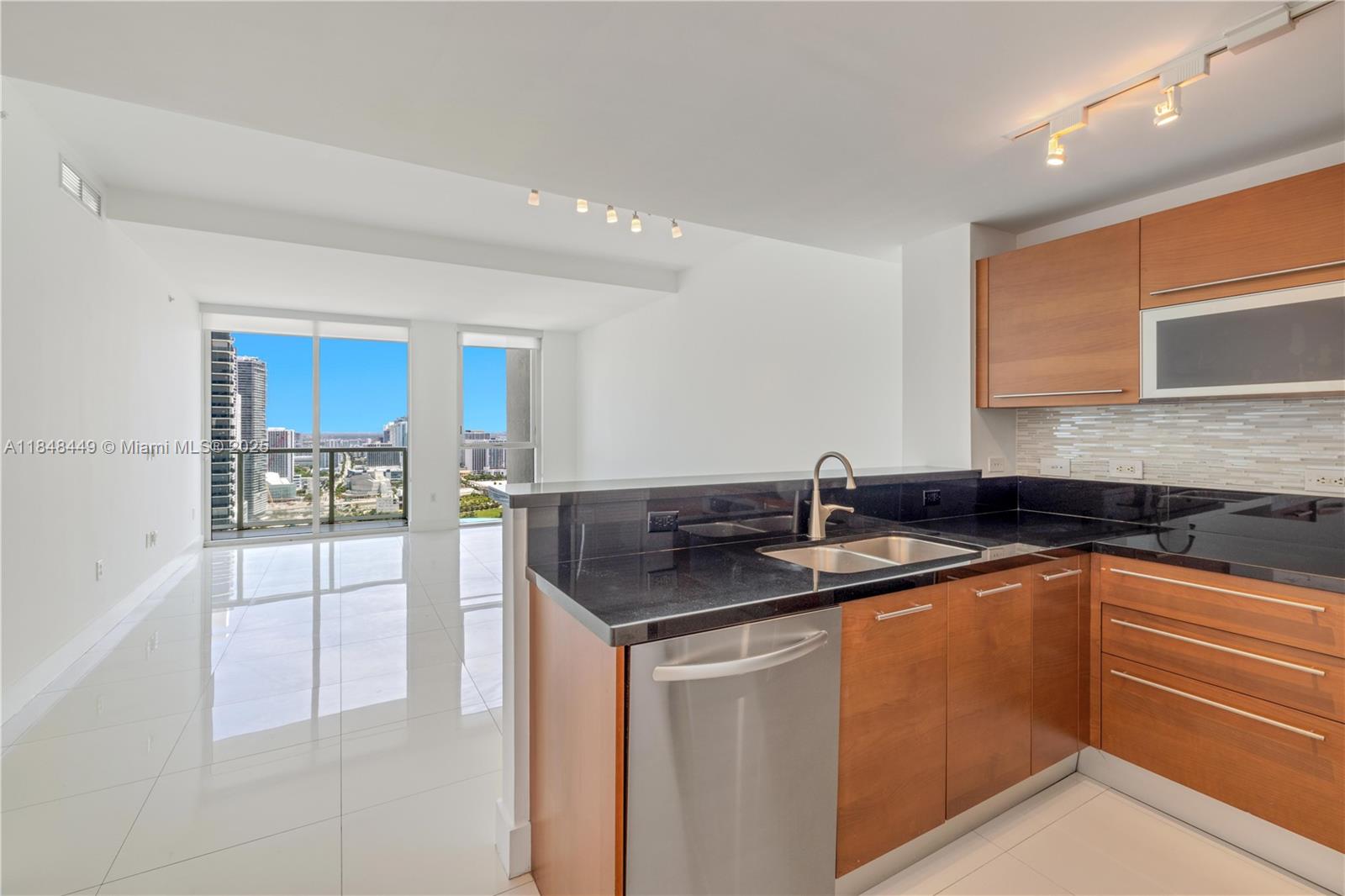 Property photo # 0