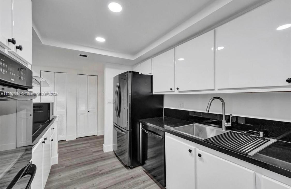 Property photo # 6