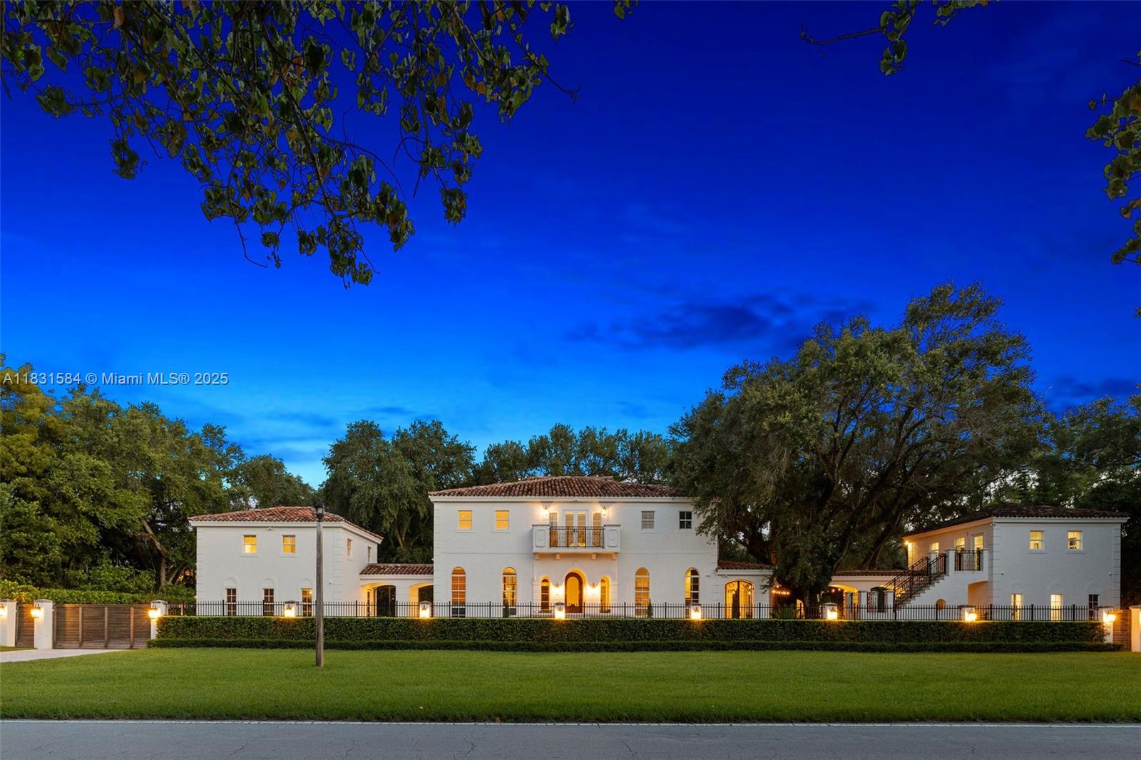 Coral Gables Bisc Bay Sec