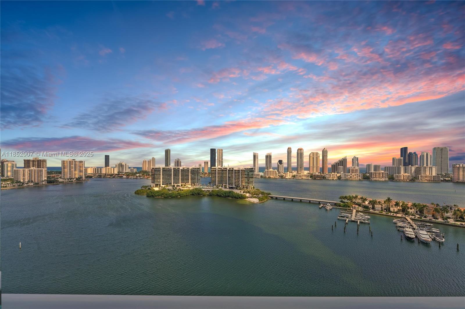 Apartamento en Venta en Aventura, FL