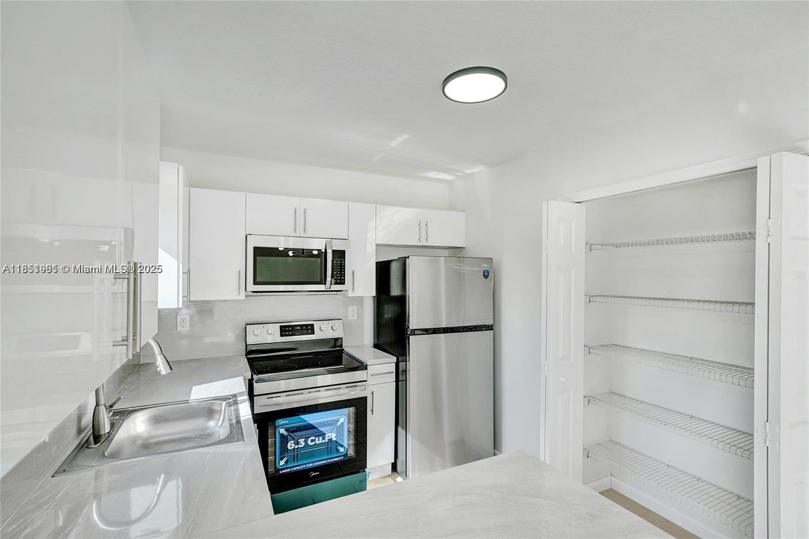 Property photo # 0