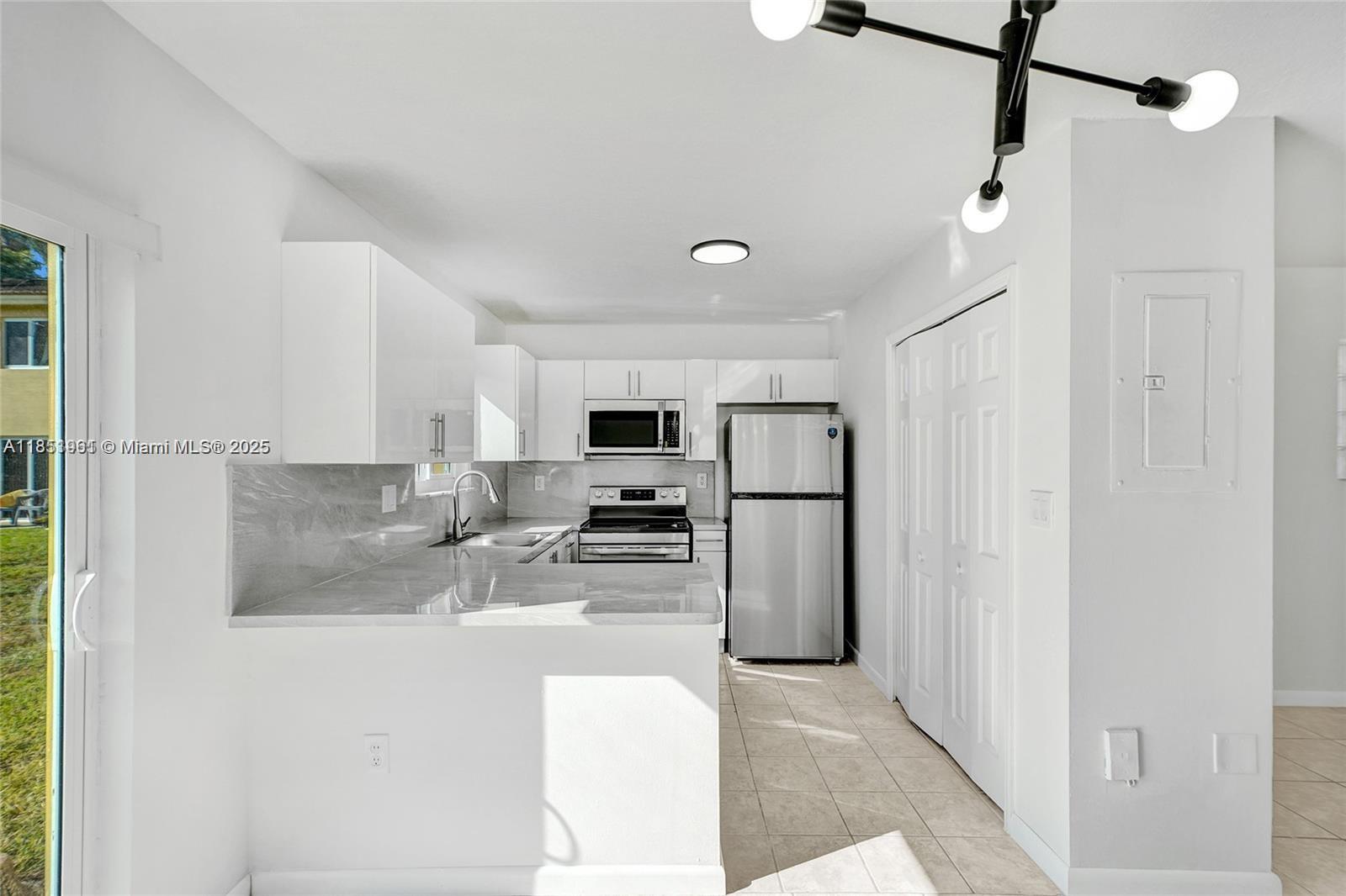 Property photo # 9
