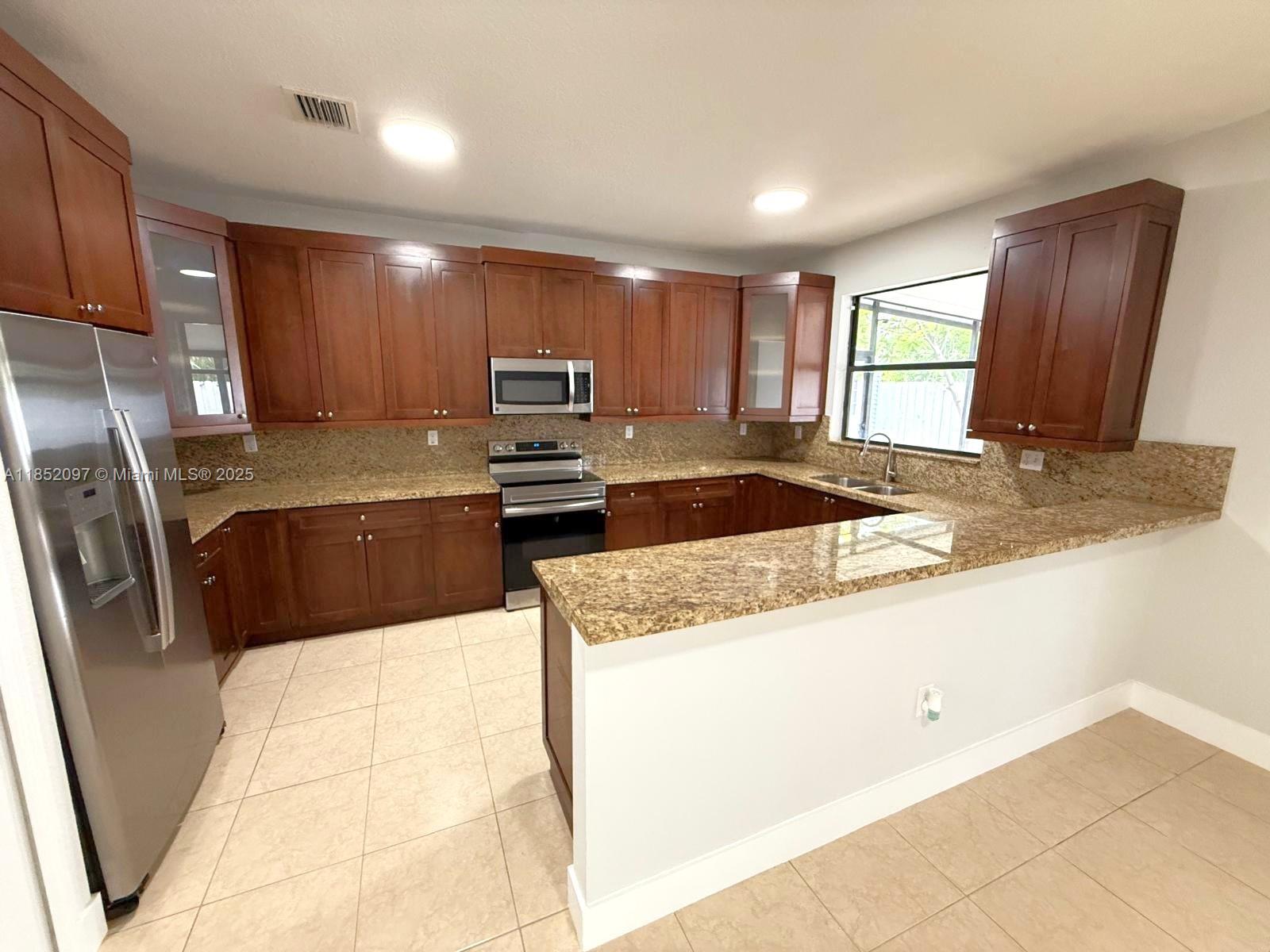 Property photo # 2