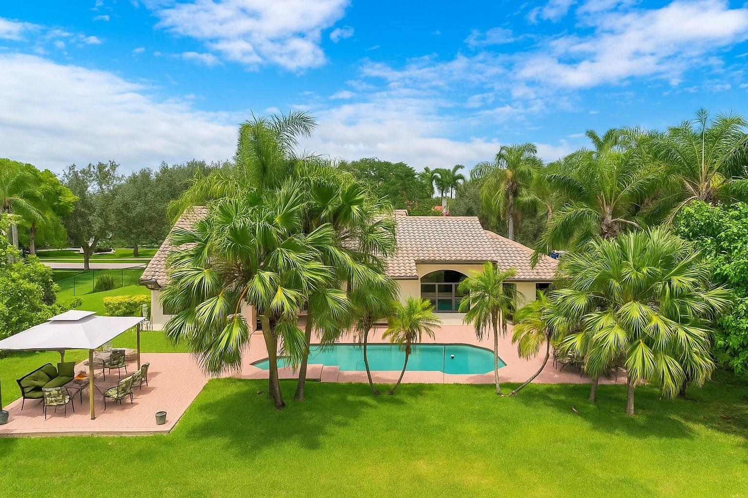 4150 SW 106th Ter FL