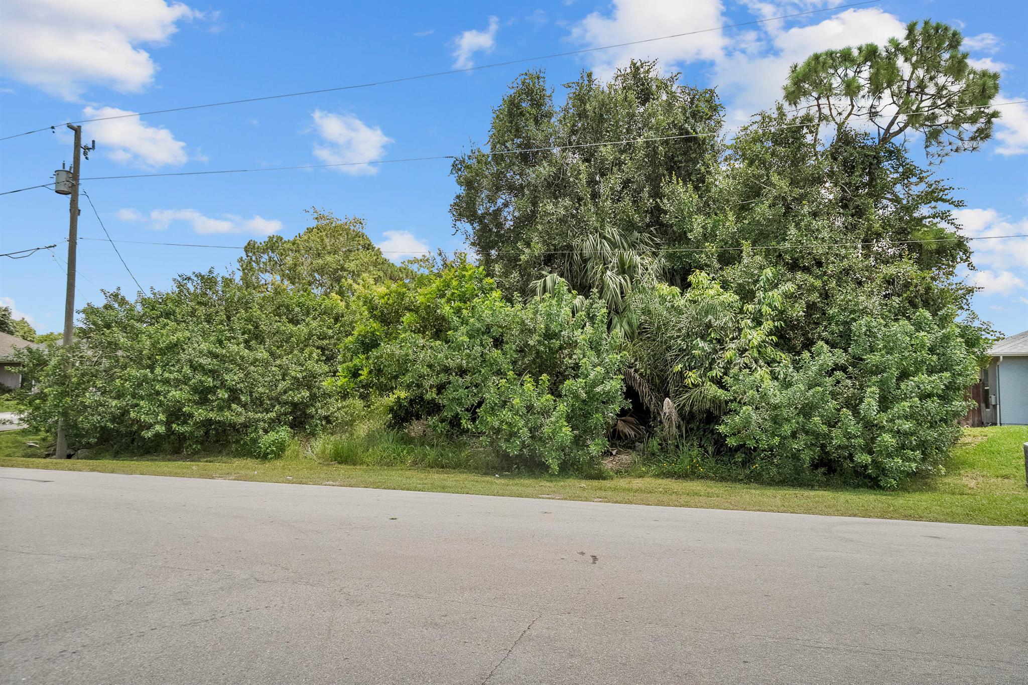 Homes for sale in Port St. Lucie, FL | 2077 Sw Americana Street, Port St. Lucie, FL 34953 | MLS# R11112775