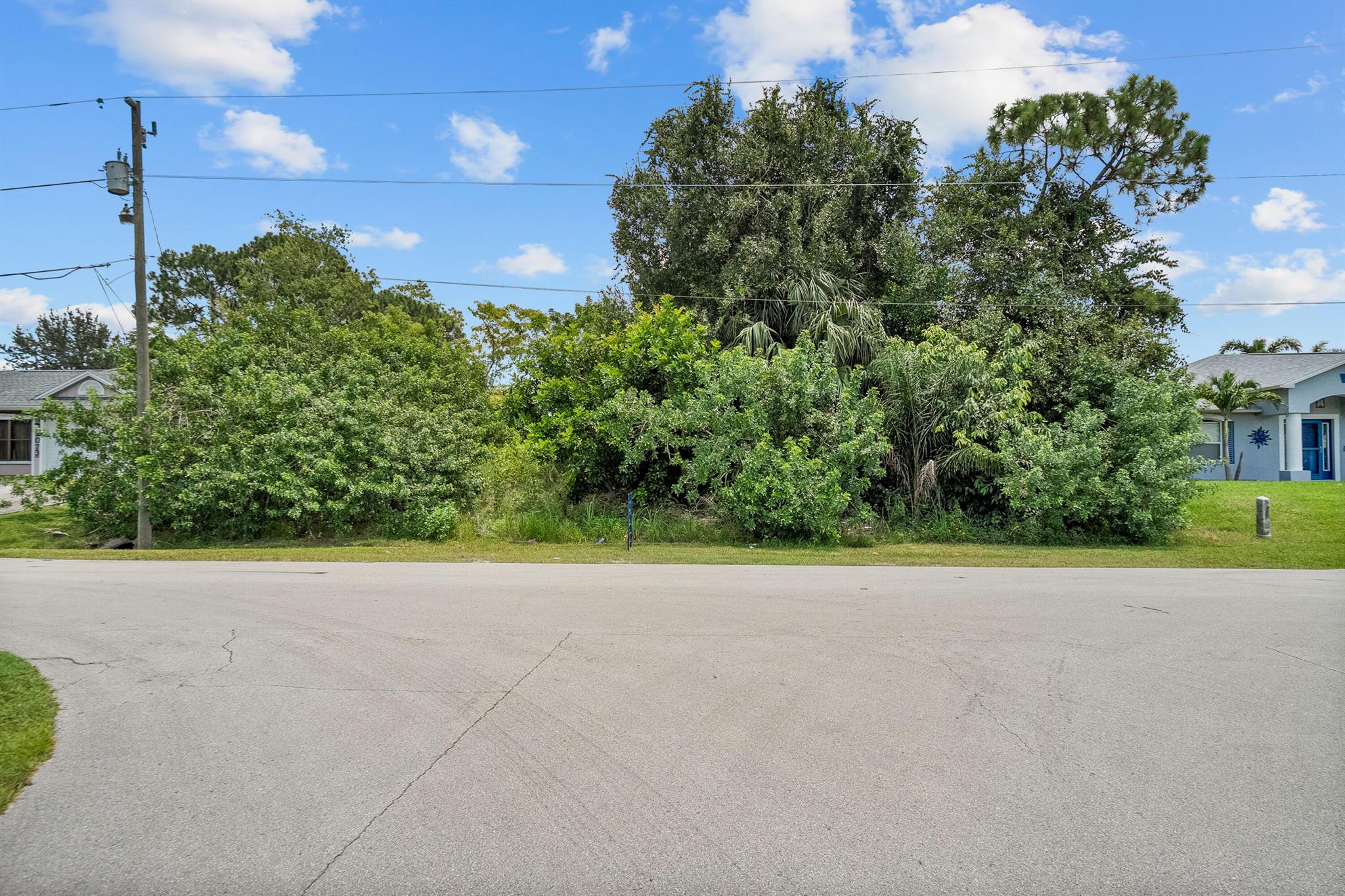 Homes for sale in Port St. Lucie, FL | 2077 Sw Americana Street, Port St. Lucie, FL 34953 | MLS# R11112775