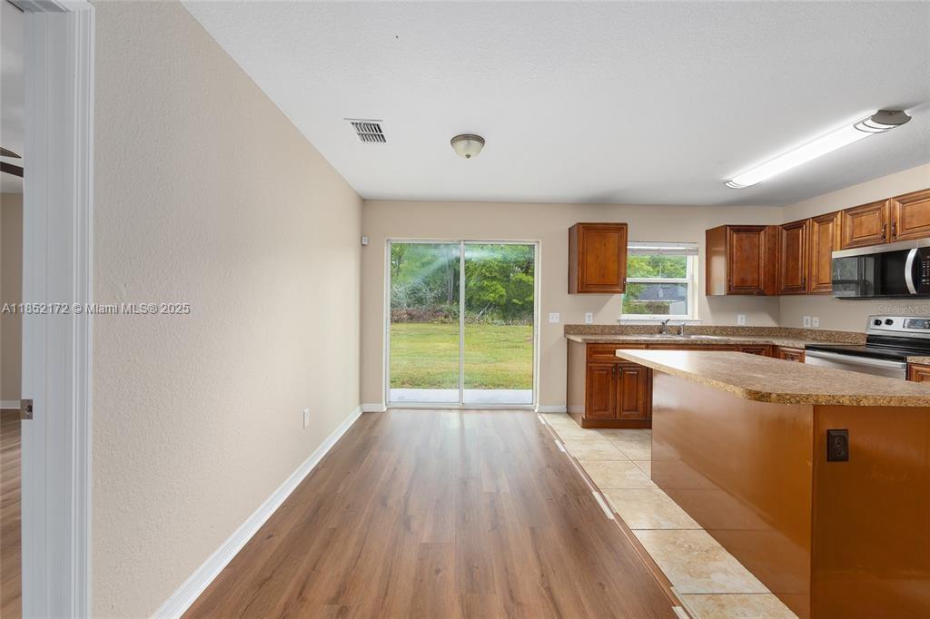 Property photo # 6