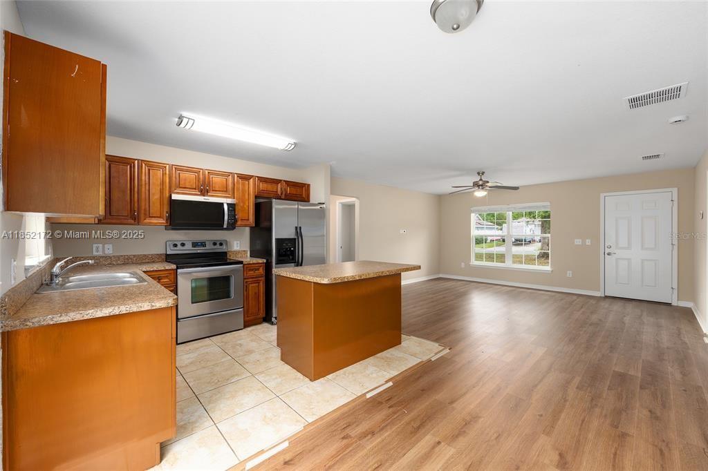 Property photo # 9