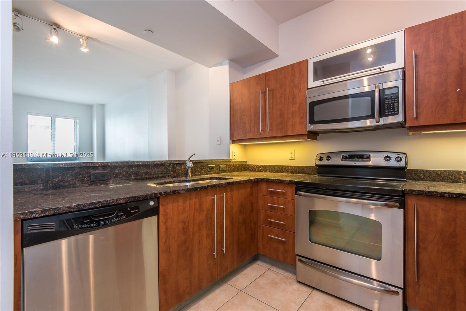 Property photo # 9