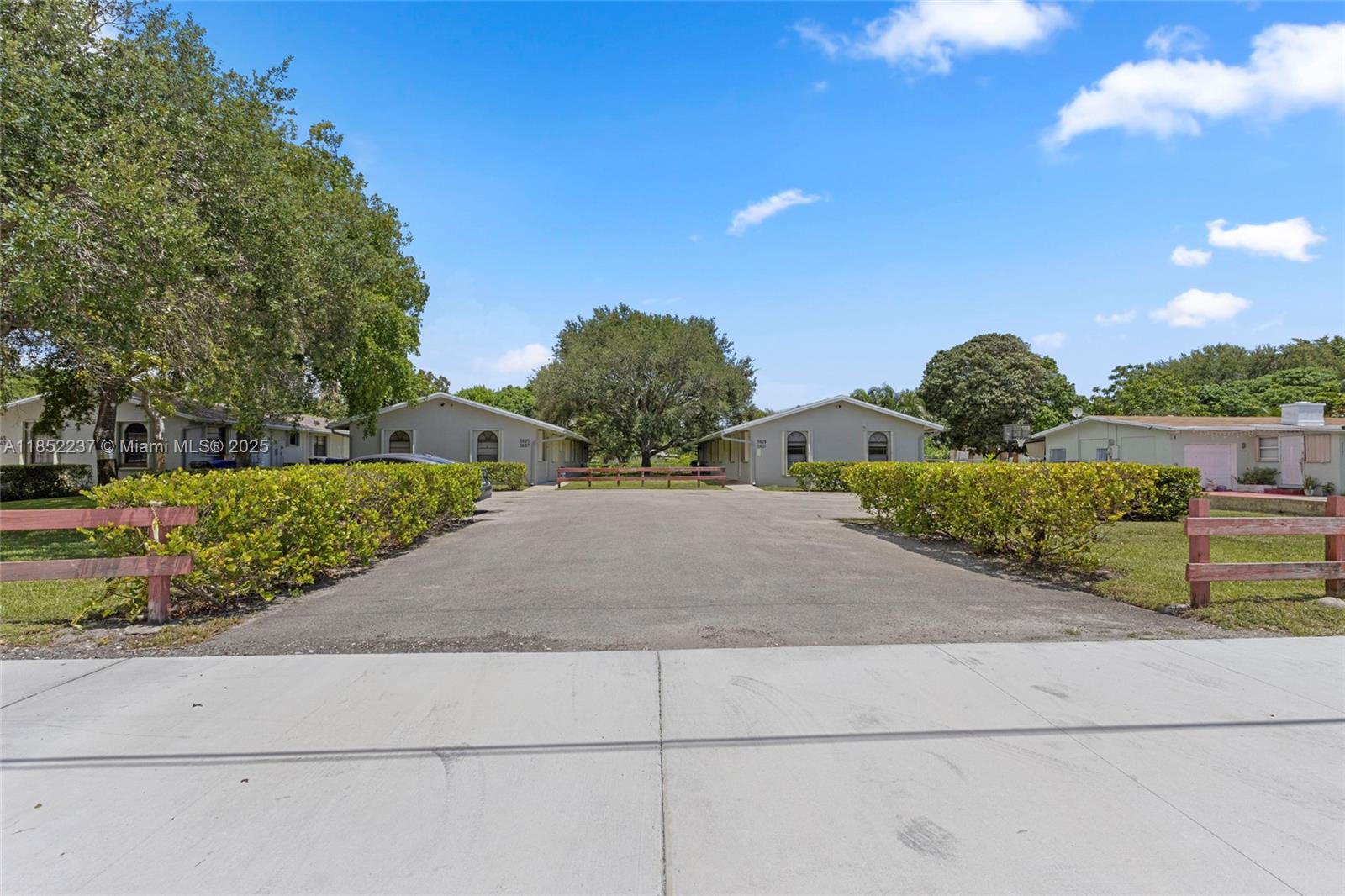 Property photo # 0