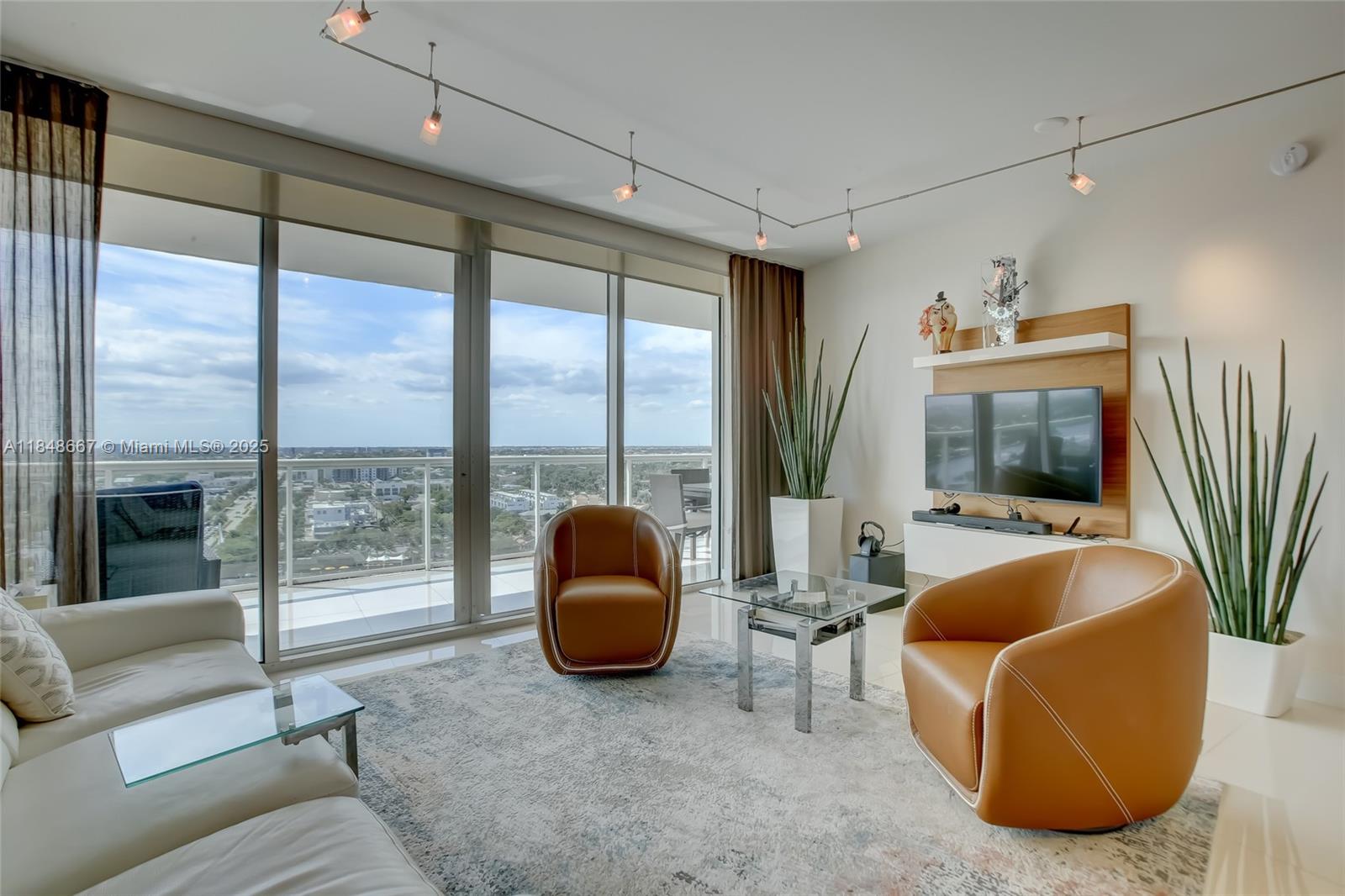 Property photo # 9