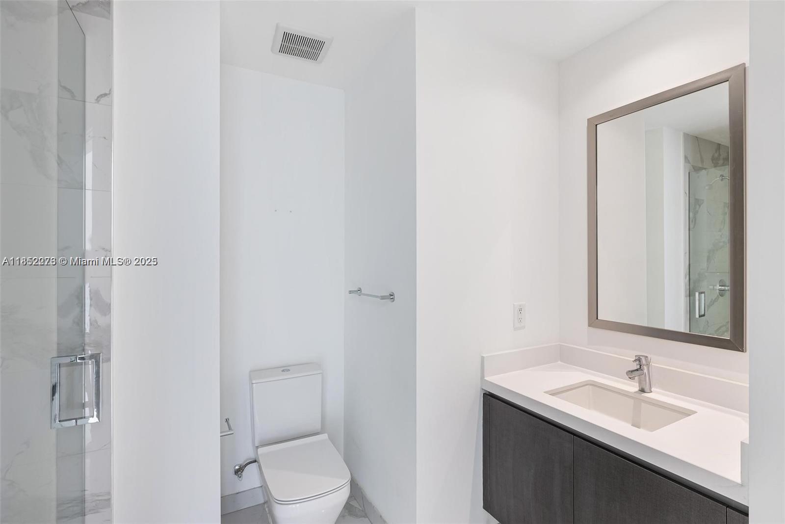 851 NE 1st Ave #1612, Miami FL 33132
