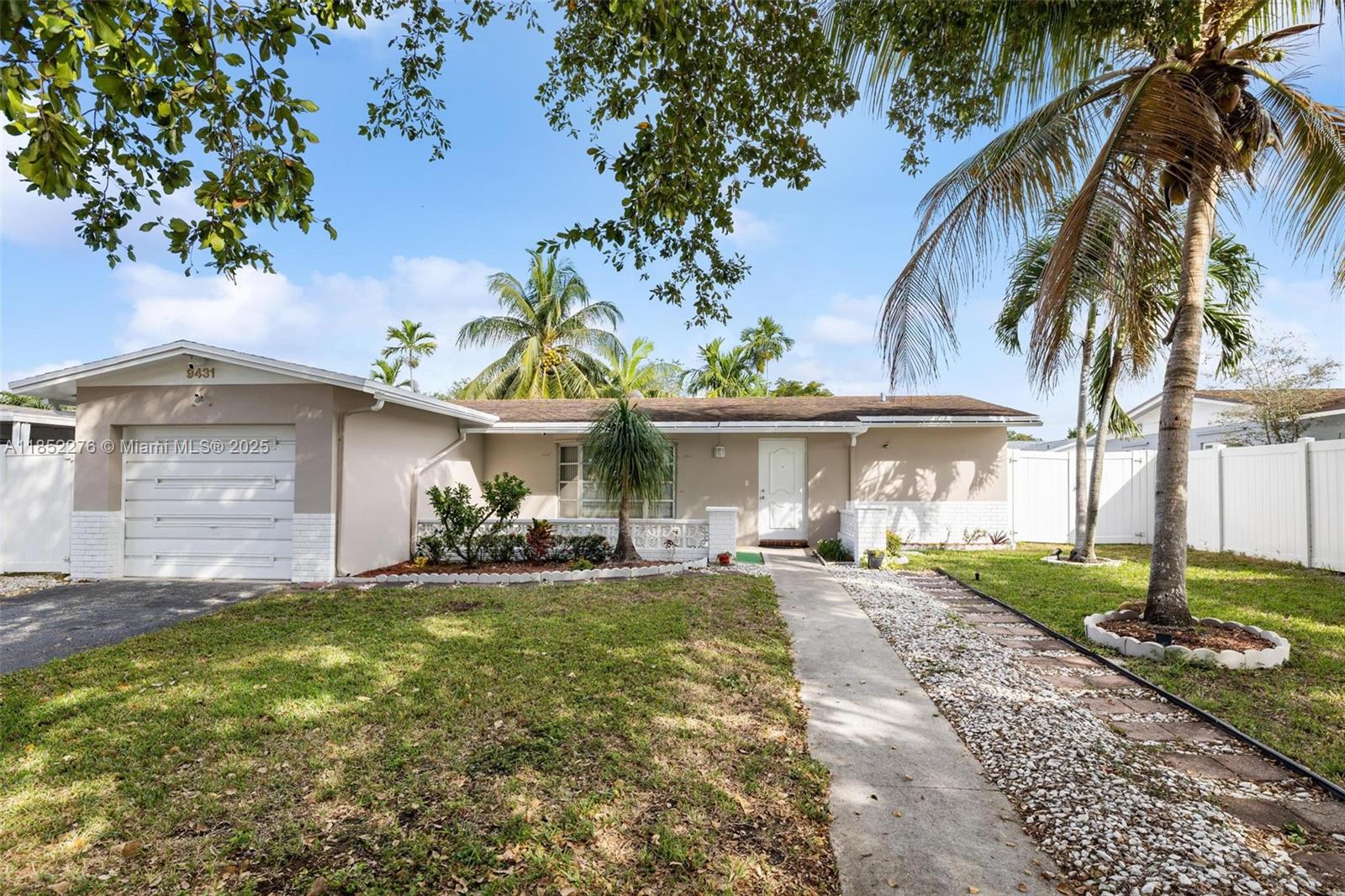 Property photo # 9