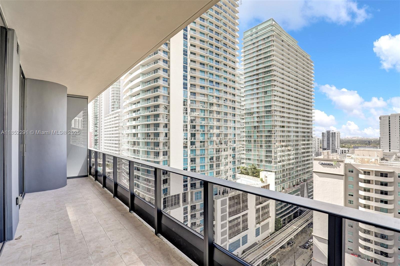 Apartamento para Alugar em Miami, FL