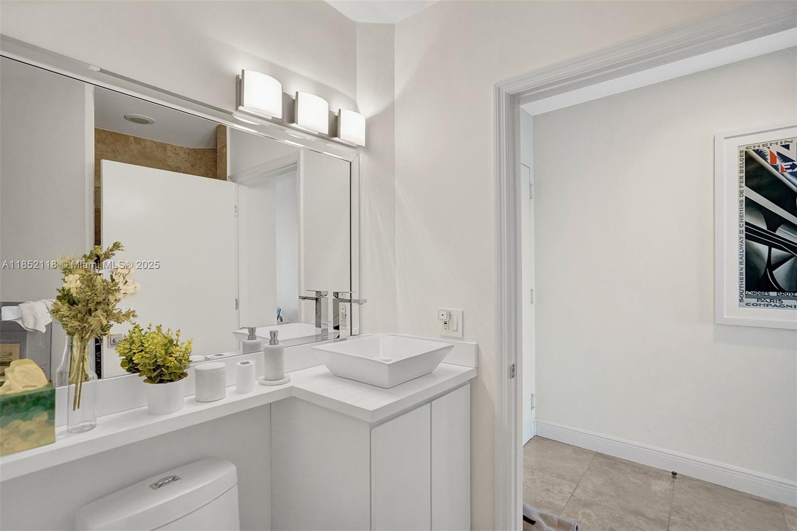4779 Collins Ave #4006, Miami Beach FL 33140