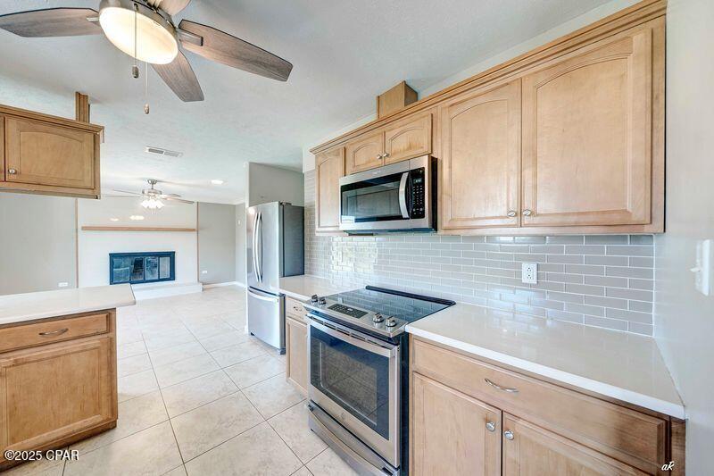 Image 10 For 7088 Hugh Drive