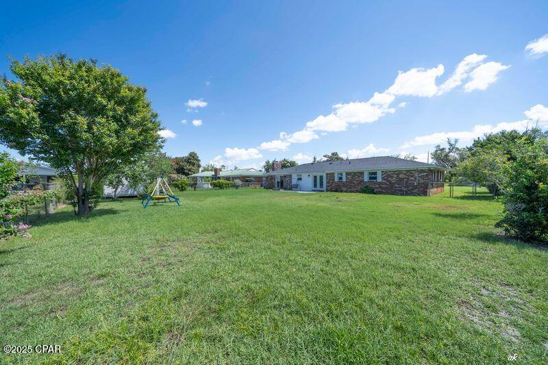 Image 18 For 7088 Hugh Drive