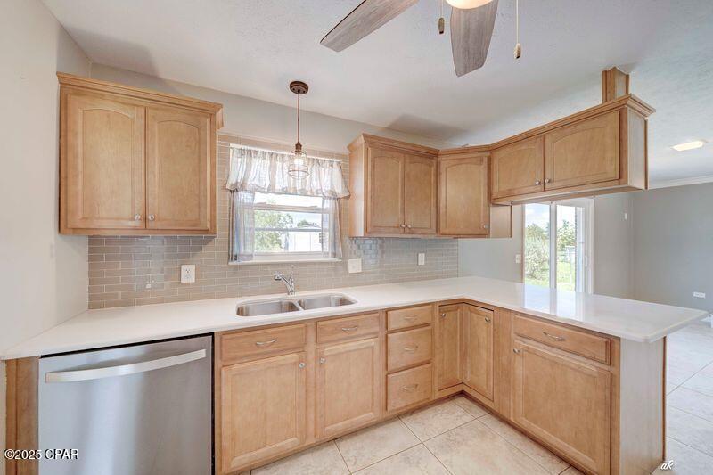 Image 8 For 7088 Hugh Drive