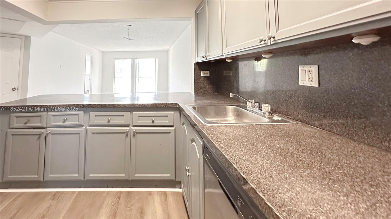 Property photo # 3