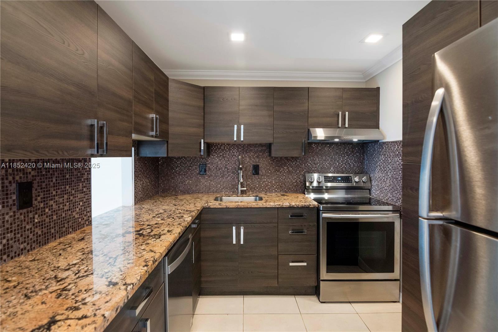 Property photo # 0