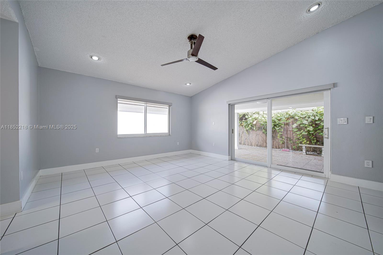 621 SW 99th Pl