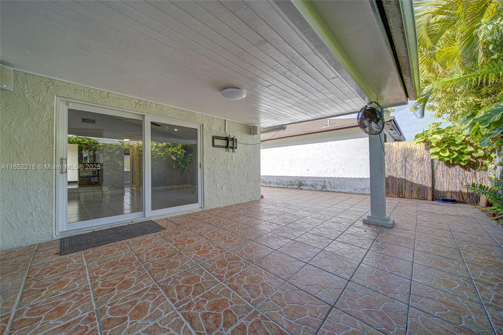 621 SW 99th Pl