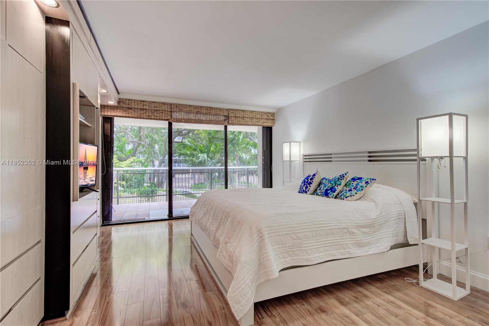 Property photo # 6