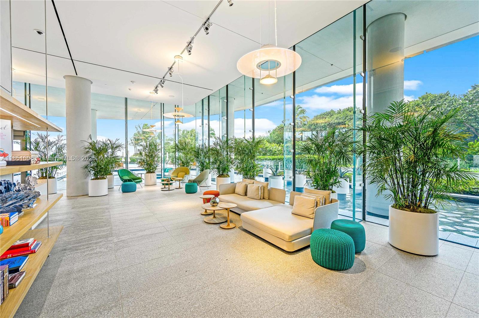 8701 Collins Ave #1003, Miami Beach FL 33154