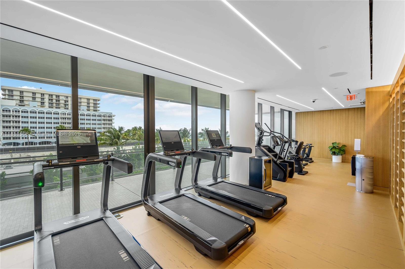 8701 Collins Ave #1003, Miami Beach FL 33154