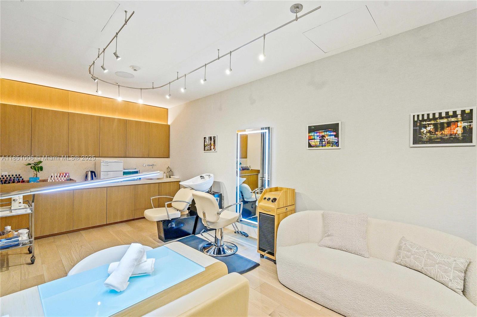 8701 Collins Ave #1003, Miami Beach FL 33154