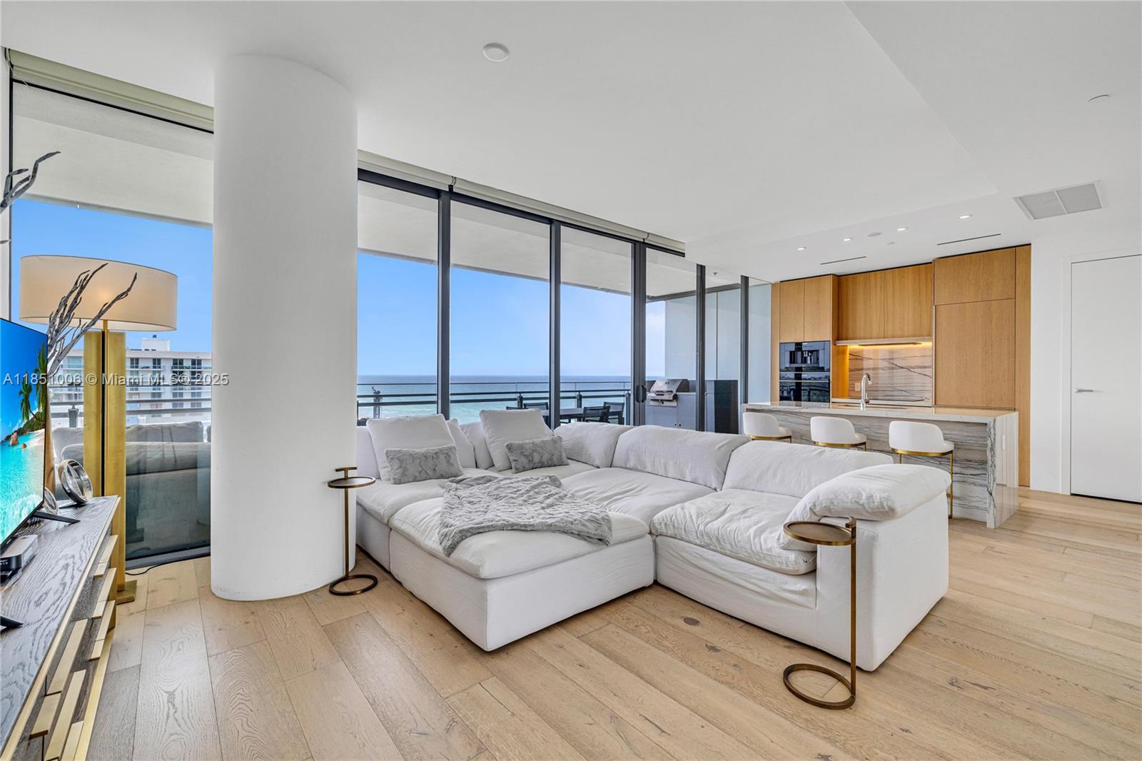 8701 Collins Ave #1003, Miami Beach FL 33154
