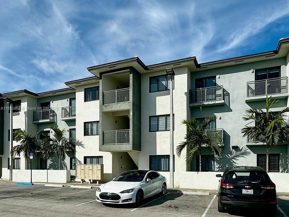 100 9th St Unit , Hialeah, Florida 33010