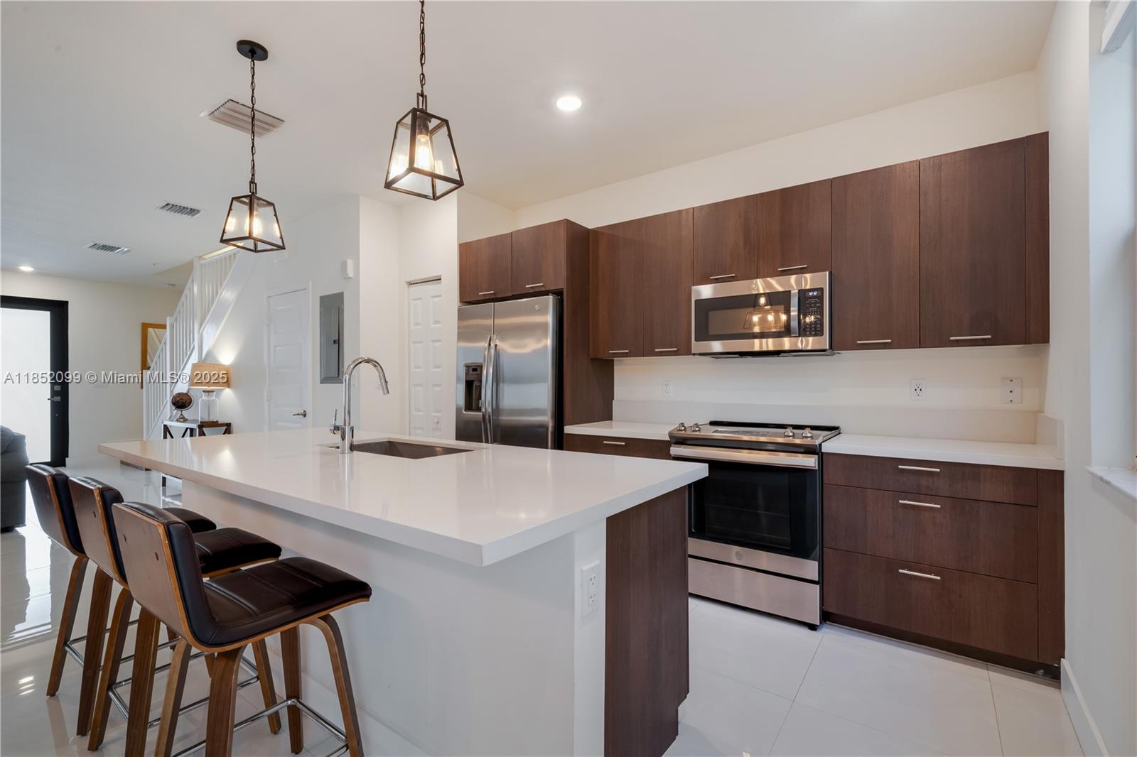 Property photo # 8