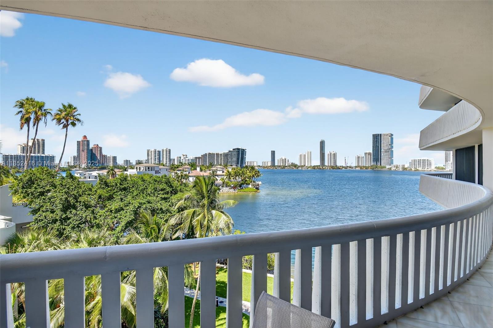 3000 Island Blvd #505