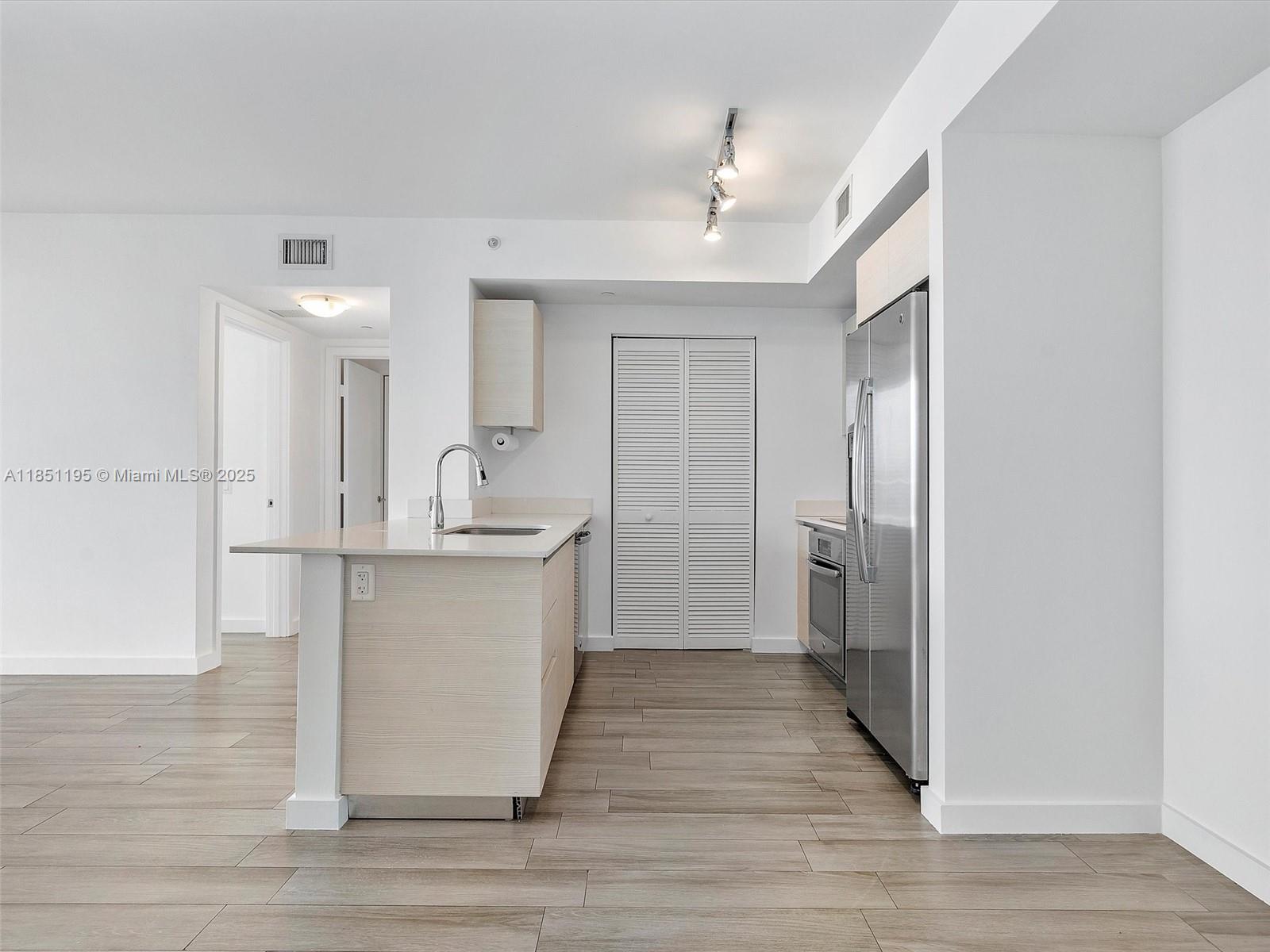 4250 Biscayne Blvd #1416, Miami FL 33137