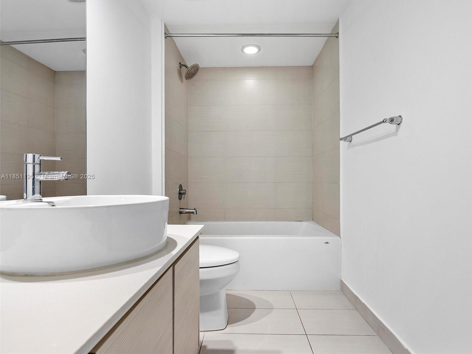 4250 Biscayne Blvd #1416, Miami FL 33137
