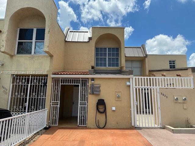 Property photo # 0